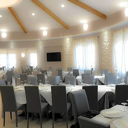 Duca Di Calabria ホテル 3*