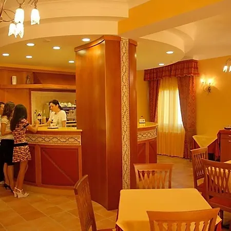 Duca Di Calabria ホテル 3*