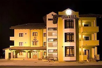 מלון Duca Di Calabria 3*